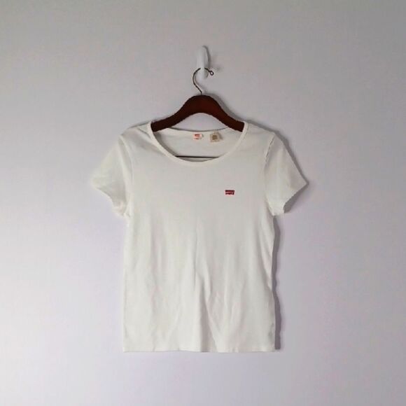 Levi's White and Red Fitted Short Sleeve T-Shirt - Picture 1 of 9